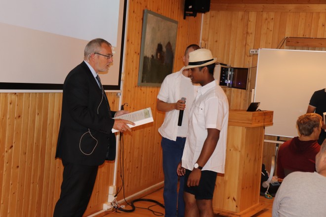 Arosh får vitnesmål